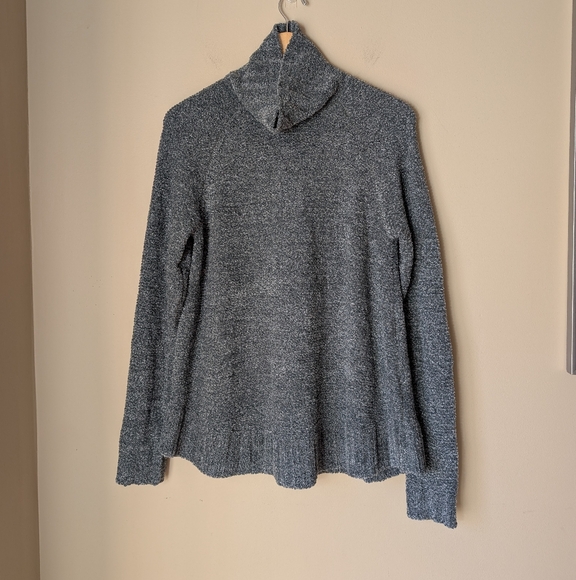 NWT Lilla P Turtleneck Sweater Size Medium